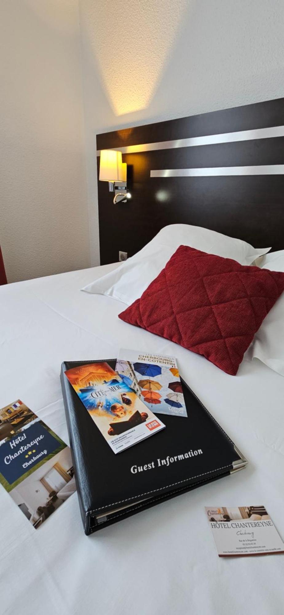 Hotel Chantereyne แชร์บูร์ก อ็อง กงต็องแต็ง ภายนอก รูปภาพ