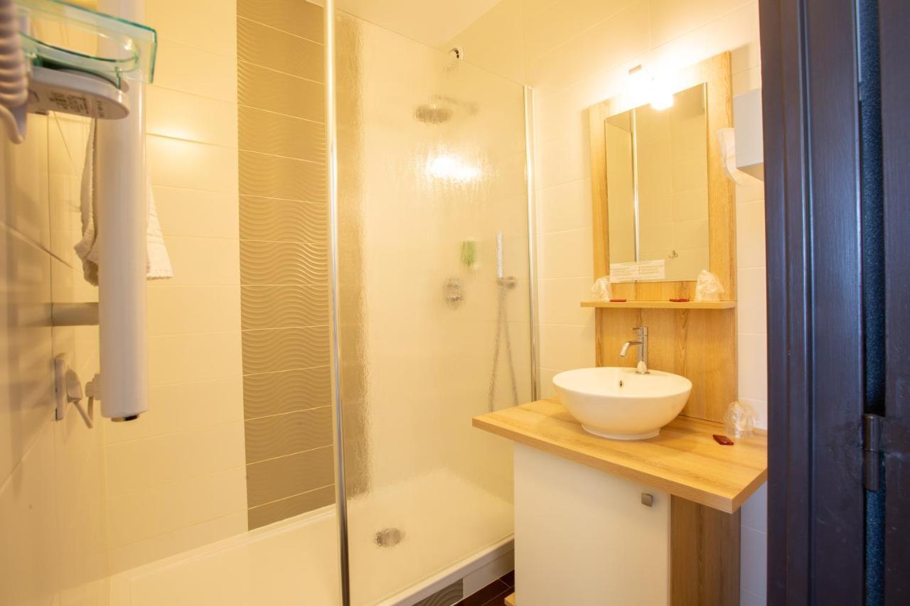 Hotel Chantereyne แชร์บูร์ก อ็อง กงต็องแต็ง ภายนอก รูปภาพ